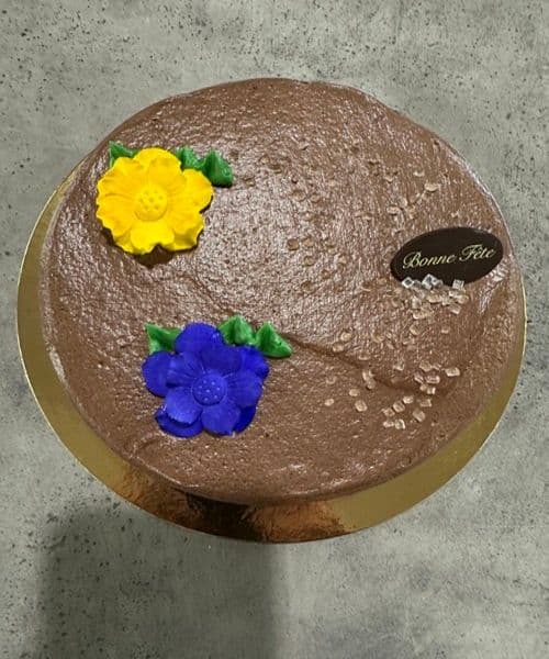 Gateau Chocolat/ Chocolate Cake 7"