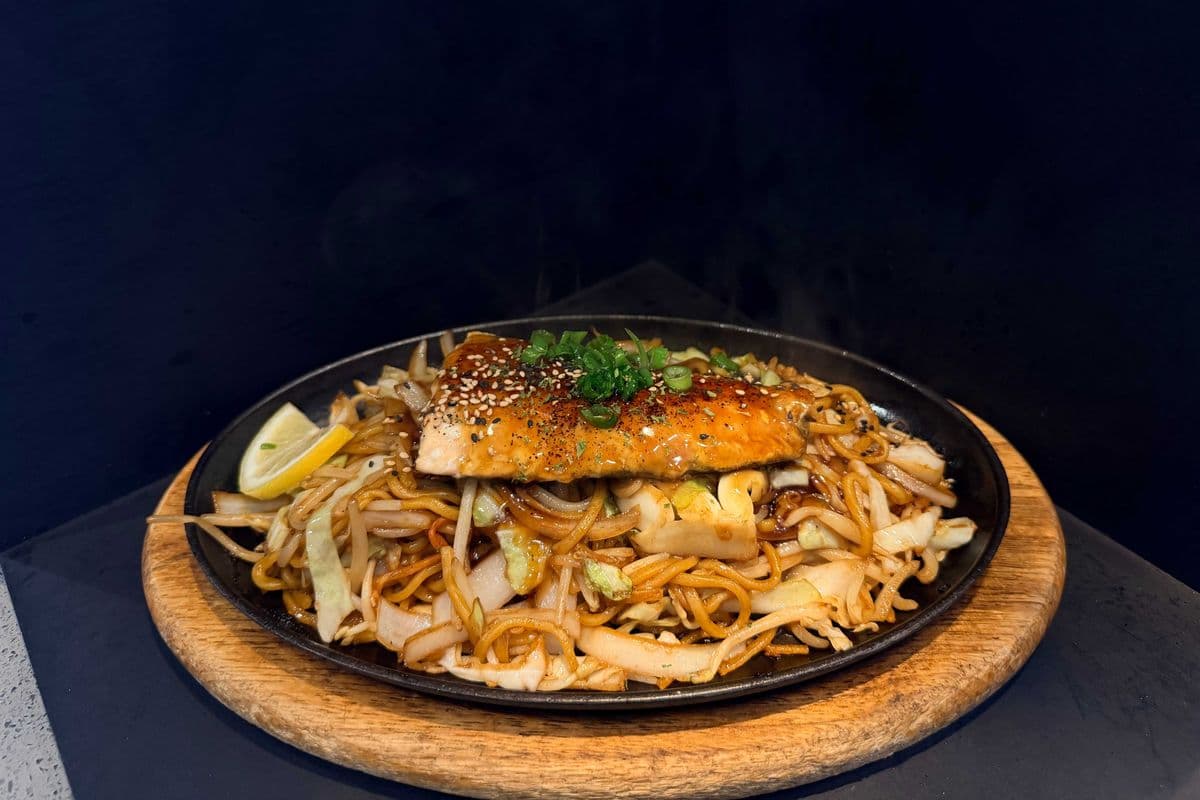 Salmon Yaki Soba