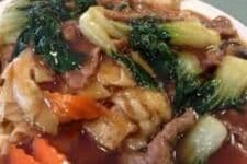 Beef and Vegetable Chow Fun 菜遠牛河