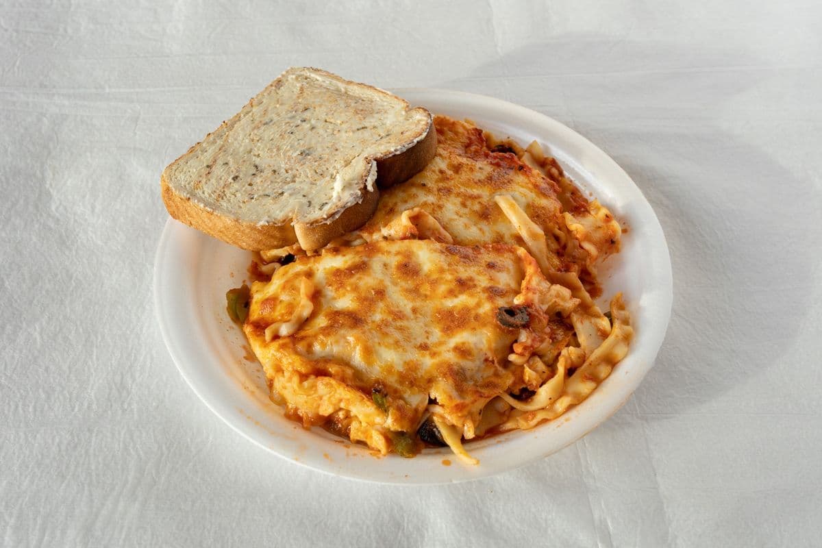Two Baked Lasagna, Two Garlic Toasts, Two Salads and Drink (2L)