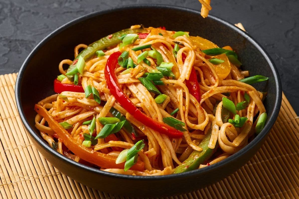 Hakka Noodles