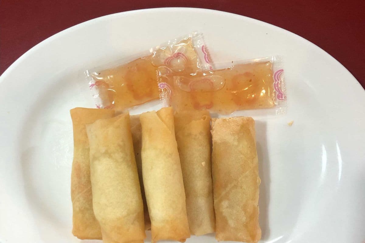 2 Vegetable Spring Roll (8pcs)