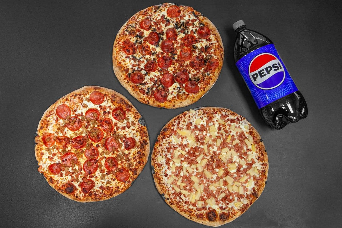 3 Large Pizzas
