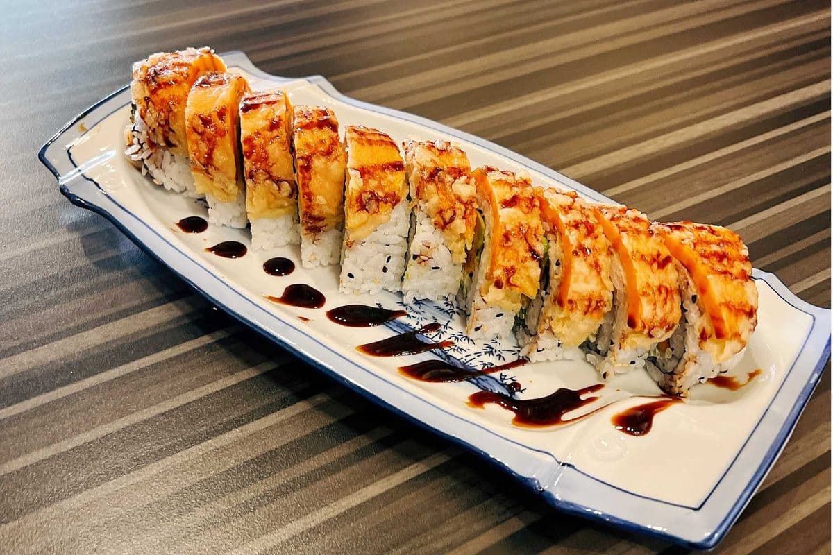 V-Veggie Dragon Roll (10 pcs)