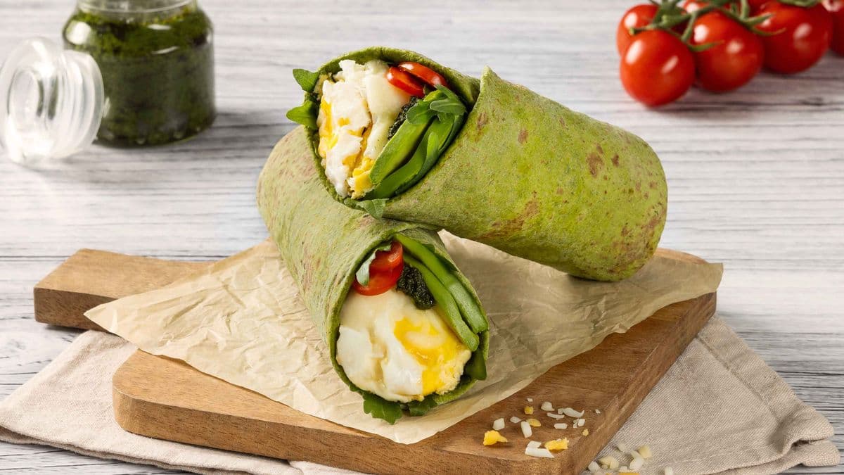 Pesto Avo Egg Wrap 