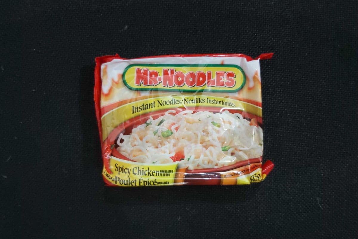 MR. Noodles poulet épicé / MR. Noodles Spicy Chicken