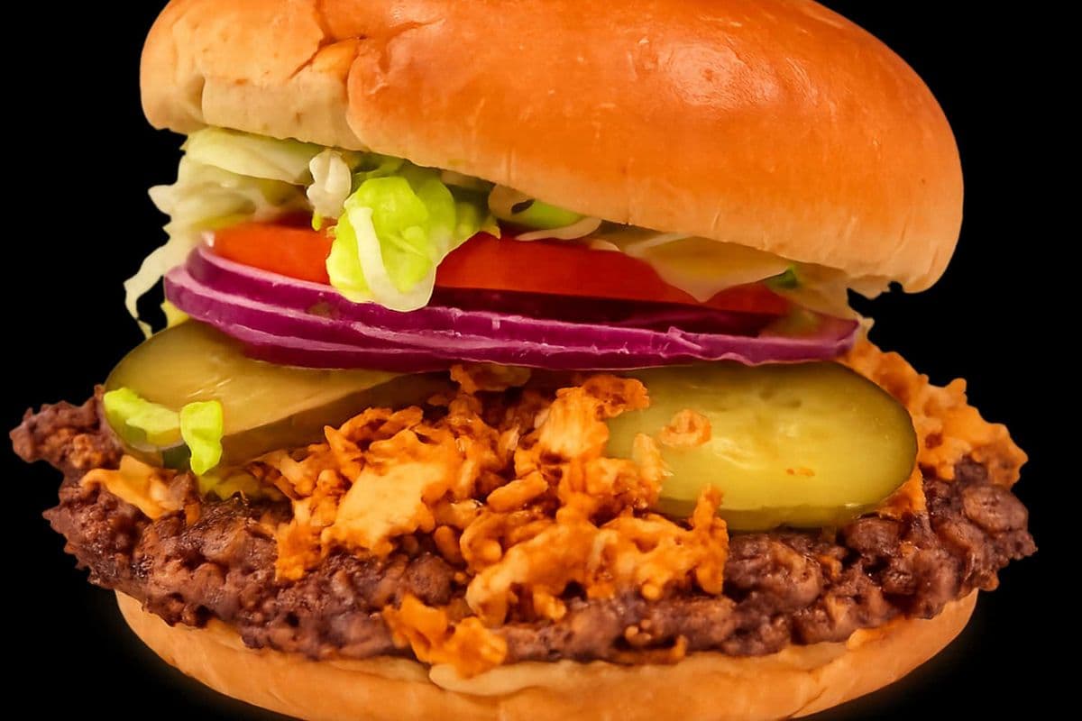 Crispy Onion Cheeseburger