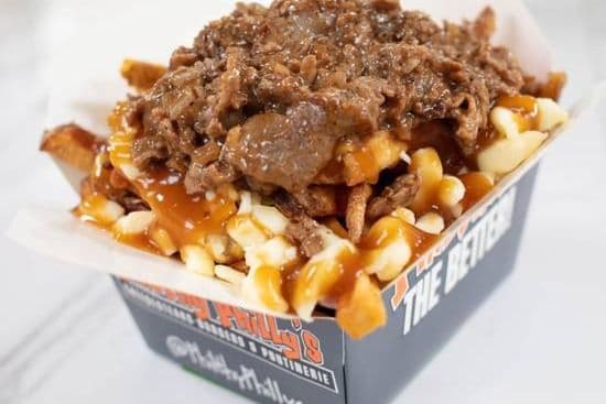 Peppercorn Steak Poutine