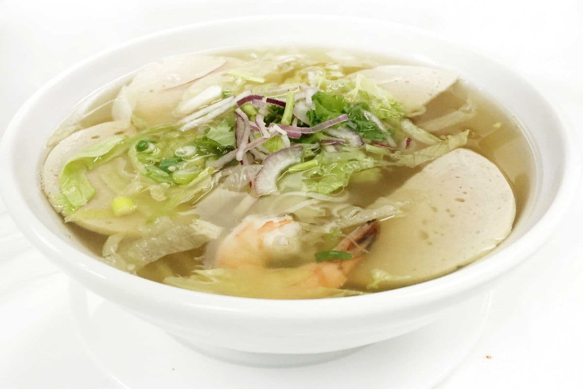 E10. Shrimp and Vietnamese Sausage with Vermicelli Soup
