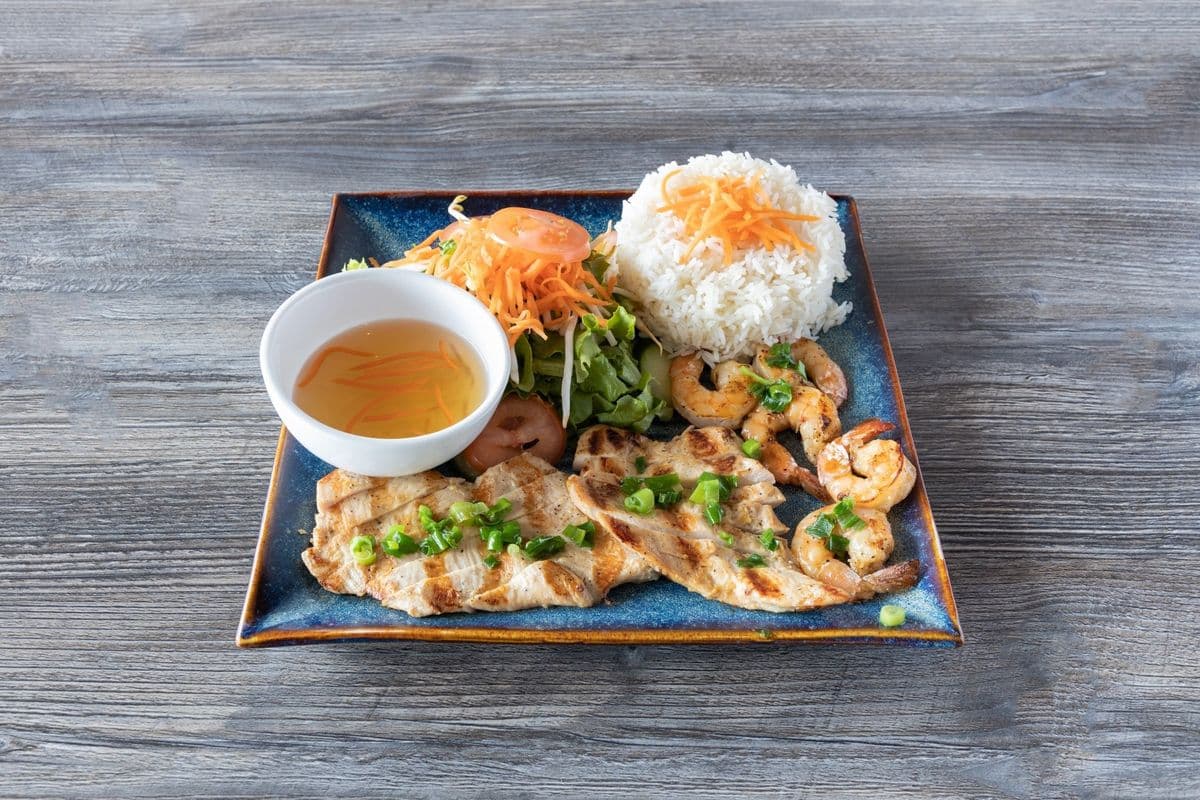 D01C. Grilled Chicken on Rice