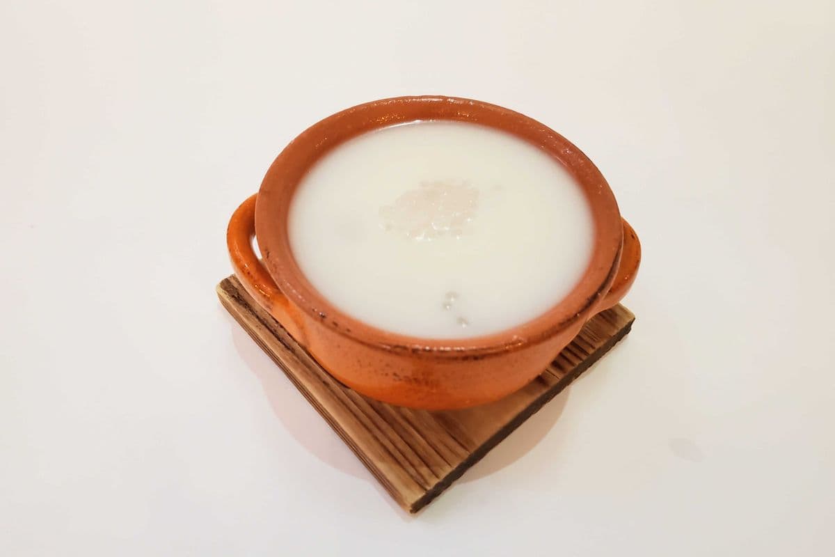 Almond Sago Soup 西米杏仁露