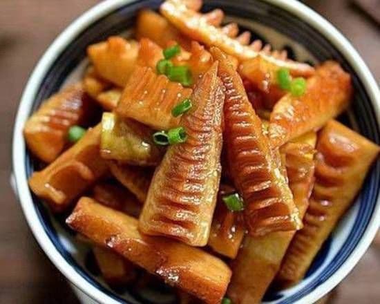 Bamboo shoot with soy dressing / Salade de pousses de bambou avec sauce soja