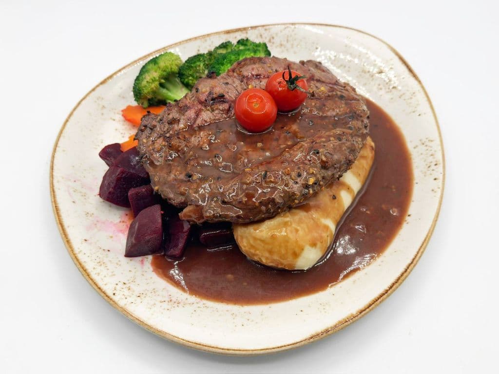 RIBEYE STEAK WITH RED WINE SAUCE