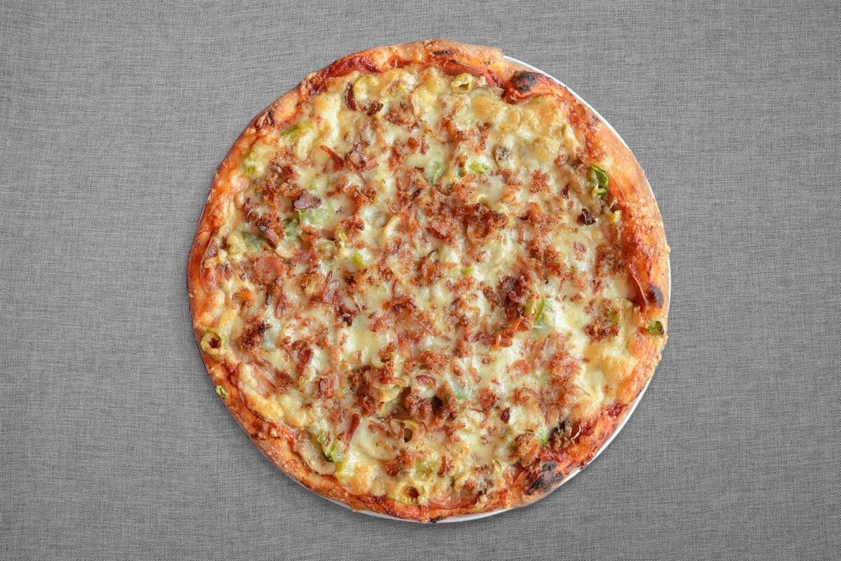 Large Newport Deluxe "The Legendary" Pizza