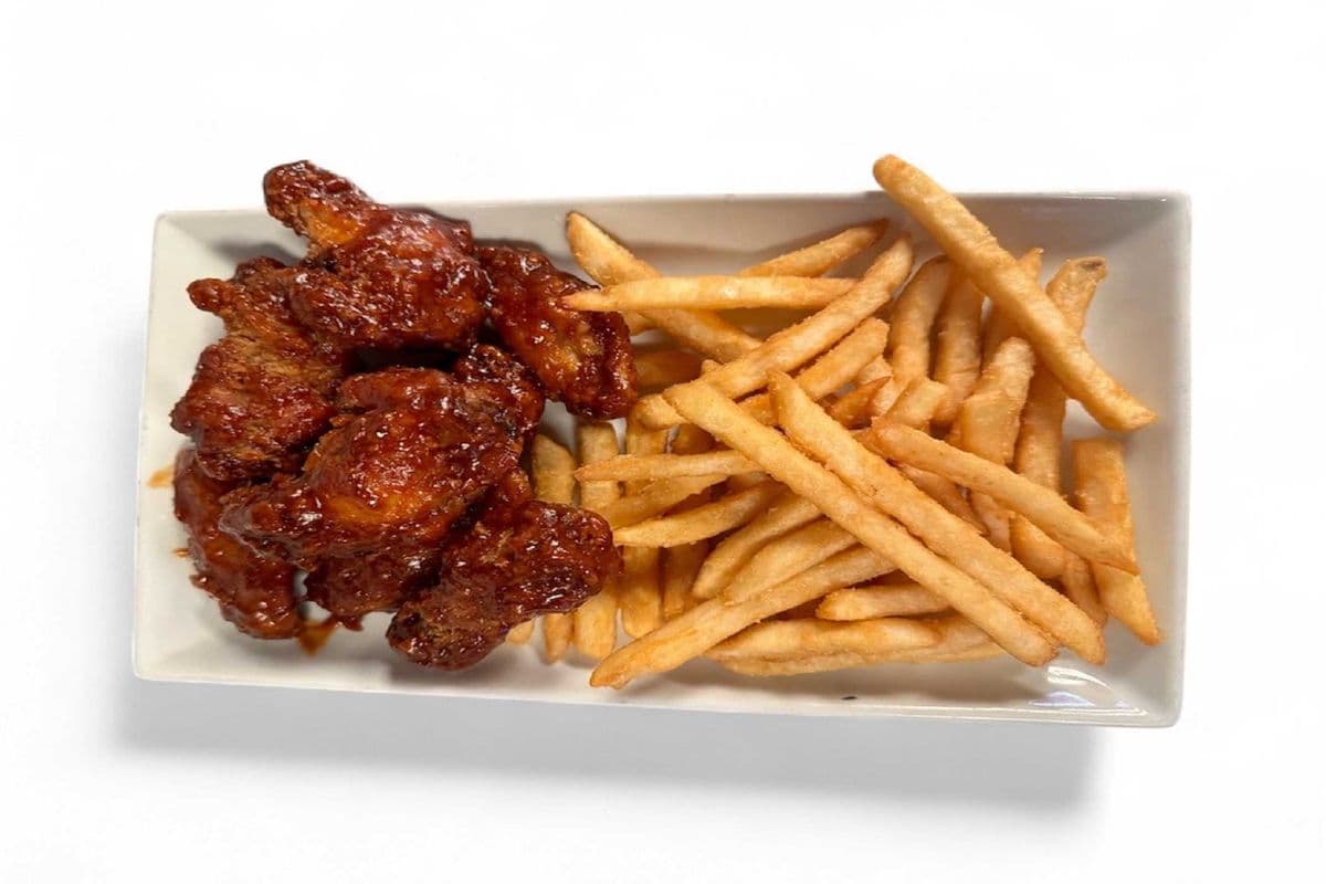 Kids' Chicken Wings and Fries