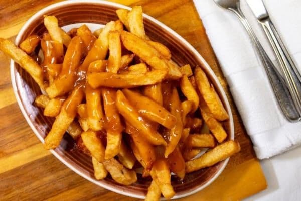 Frites et sauce / French Fries and Sauce