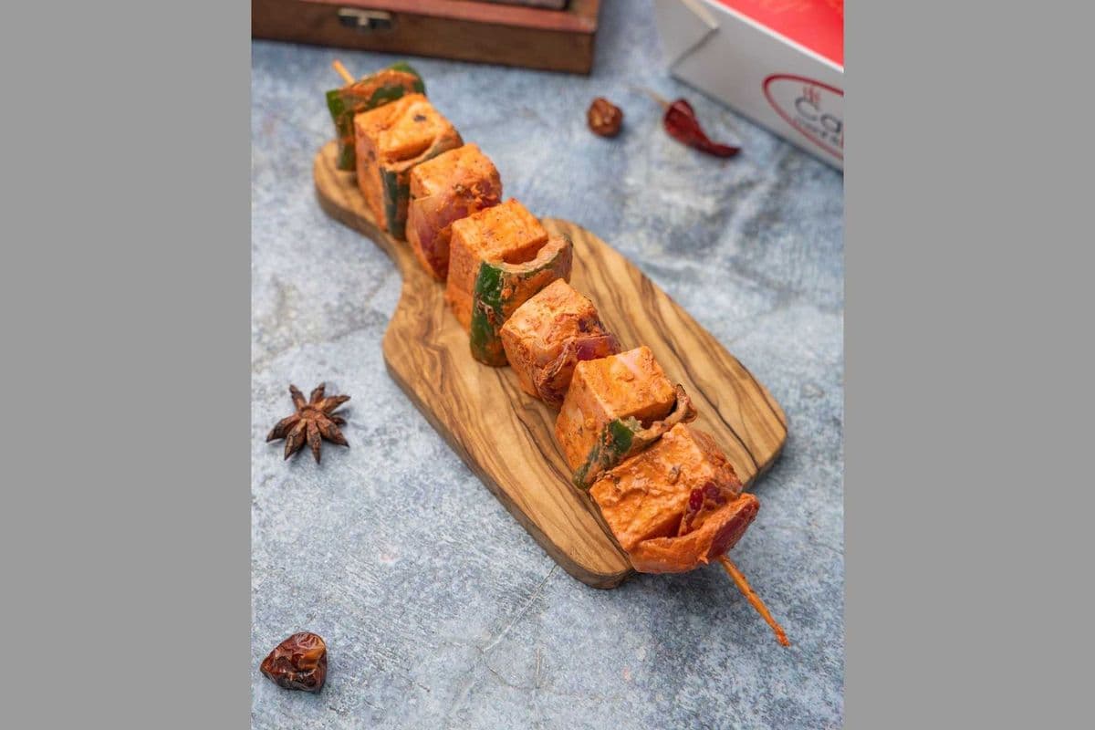 Cooked Paneer Skewer (1 Skewer)