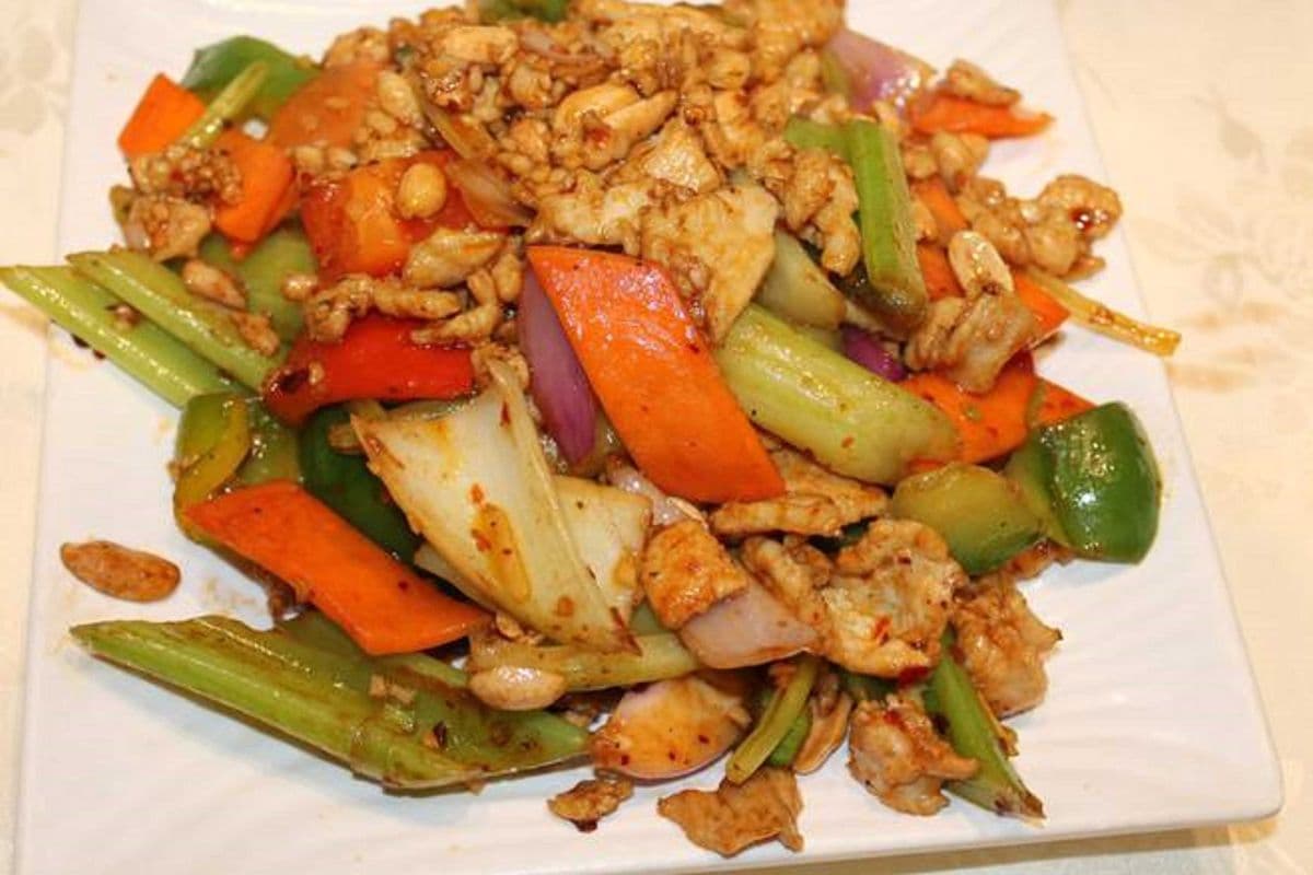 宫保鸡丁 Kung Po Diced Chicken