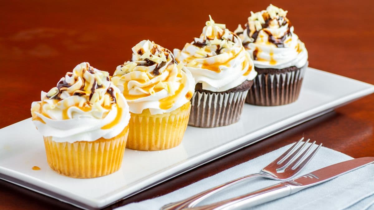 Assorted Flavours Cupcakes (6 pcs)