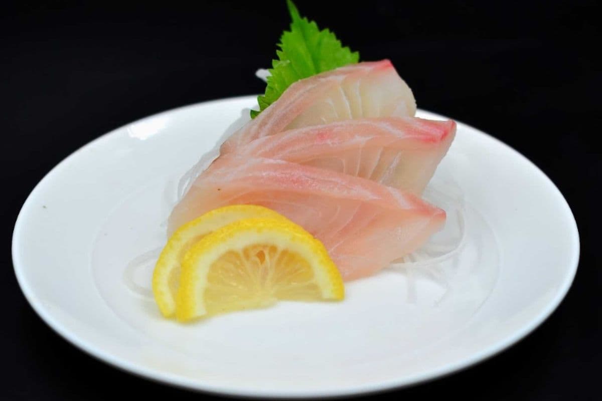 Red Snapper Sashimi 3pcs