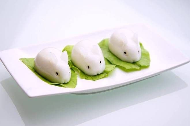 903. Coconut Rabbits