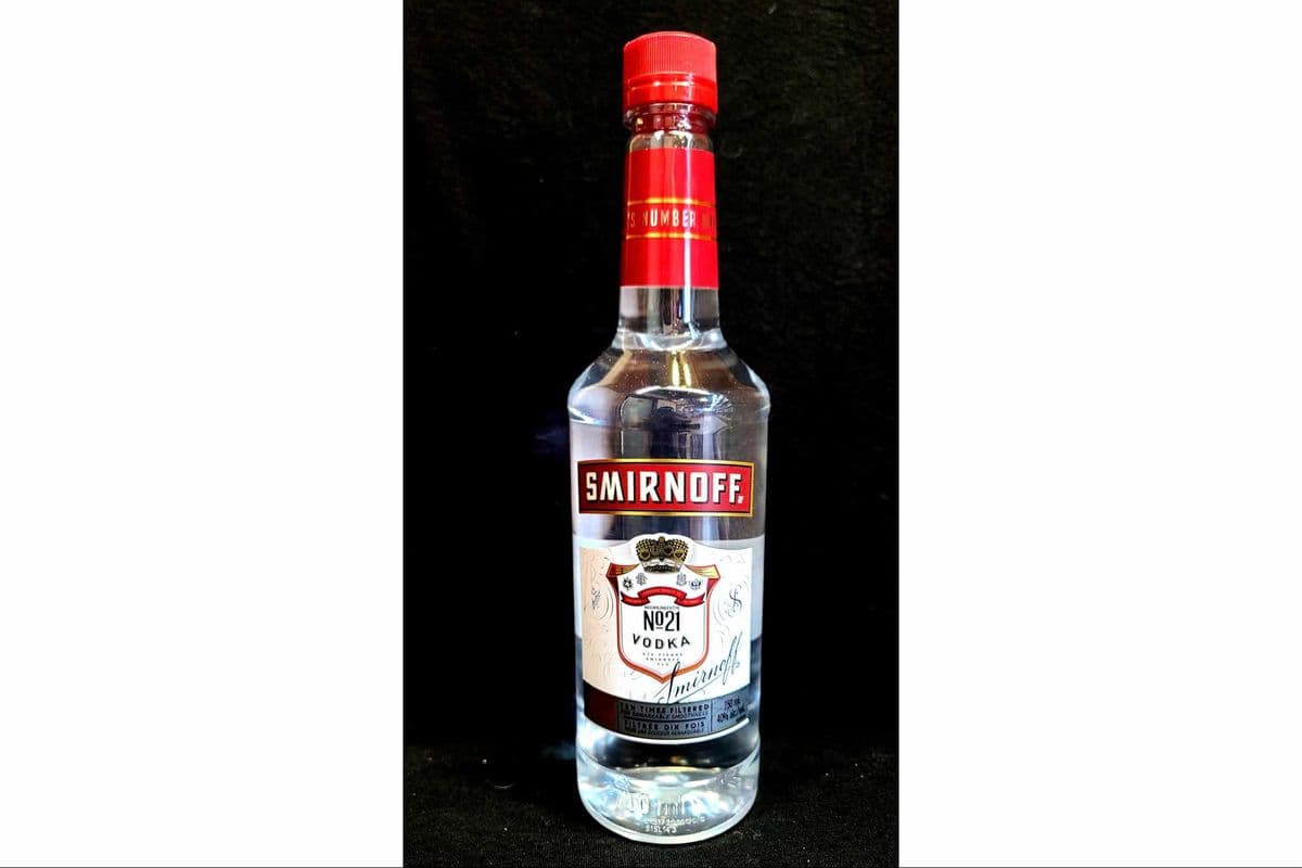 Smirnoff (750 ml) (1 x 750ml)