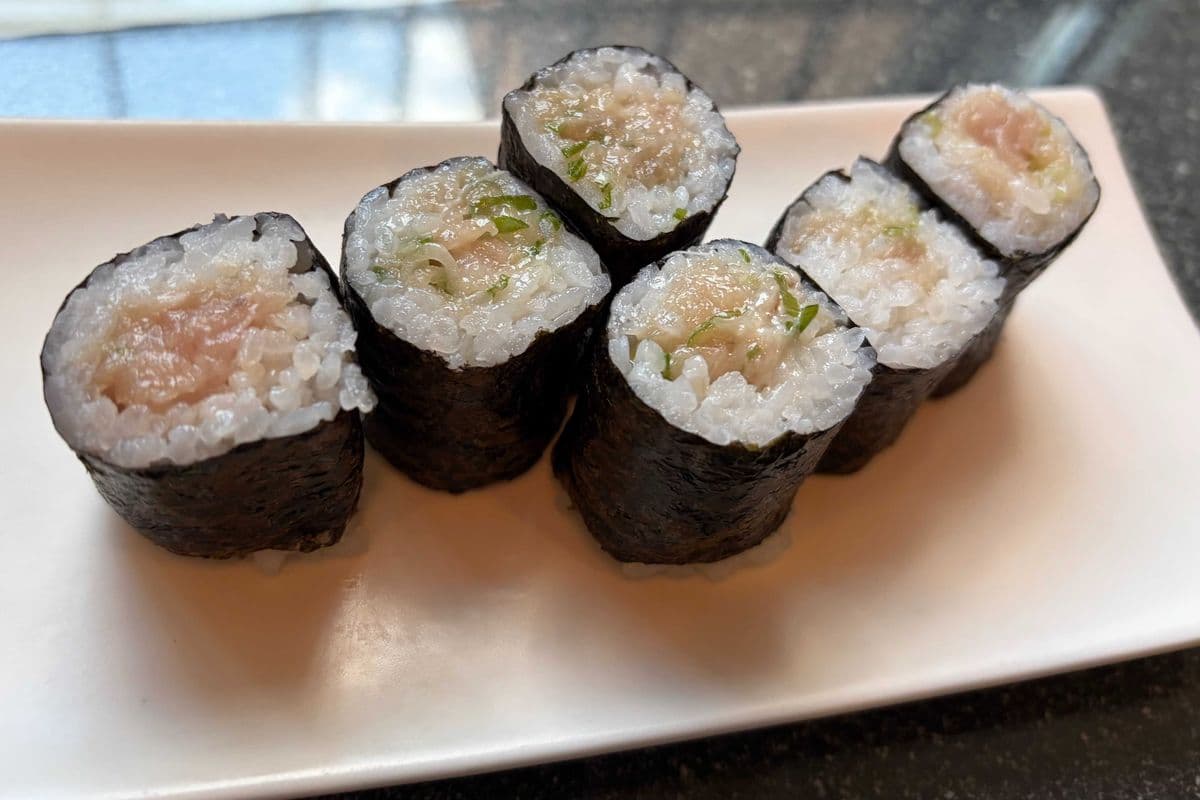 Negi Toro Roll (6 pcs)
