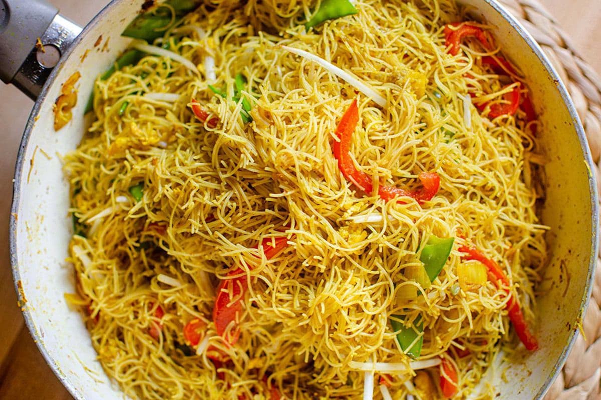 V4A Vegetable Singapore Fried Noodle