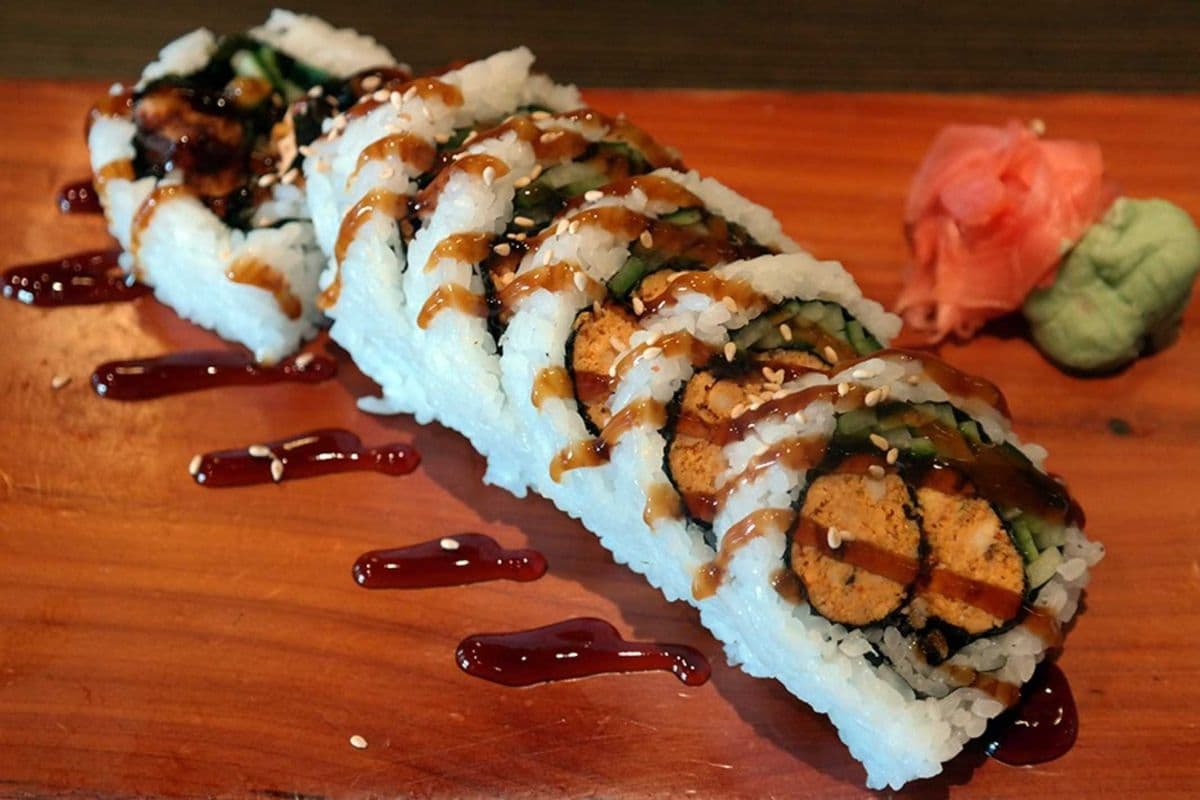 13. Spicy Tuna Tempura Roll (6 pcs)