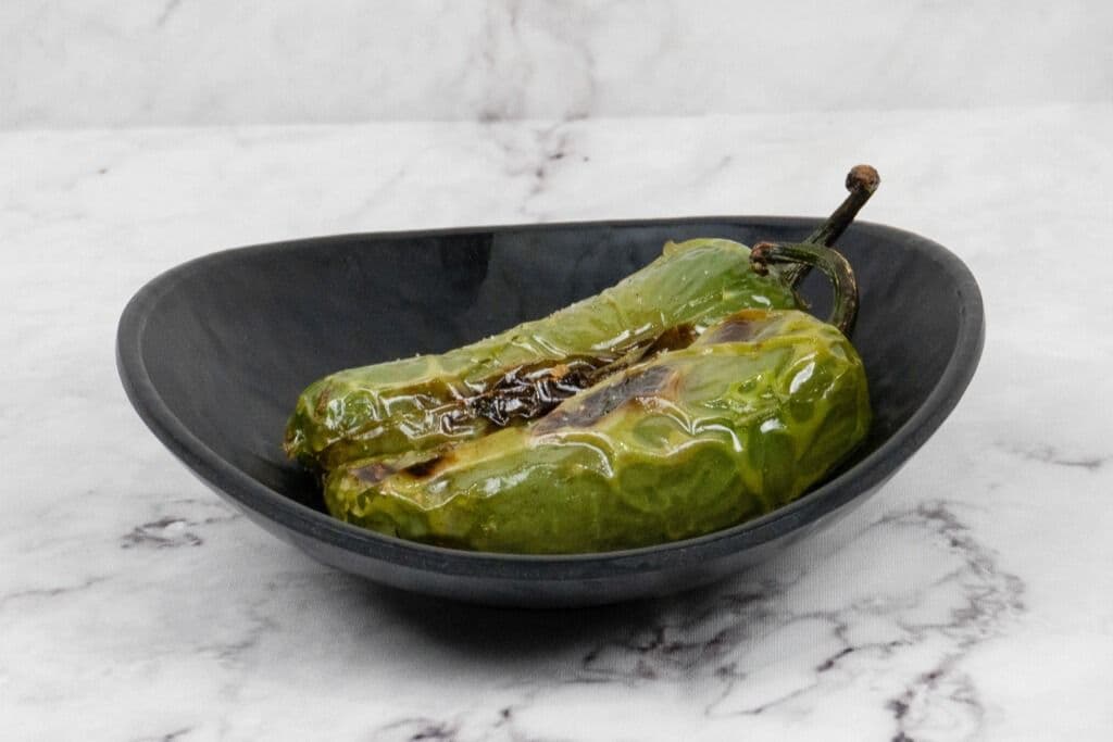 Grilled Chilies (2 pzs) / Chiles Toreados (2 pzas)