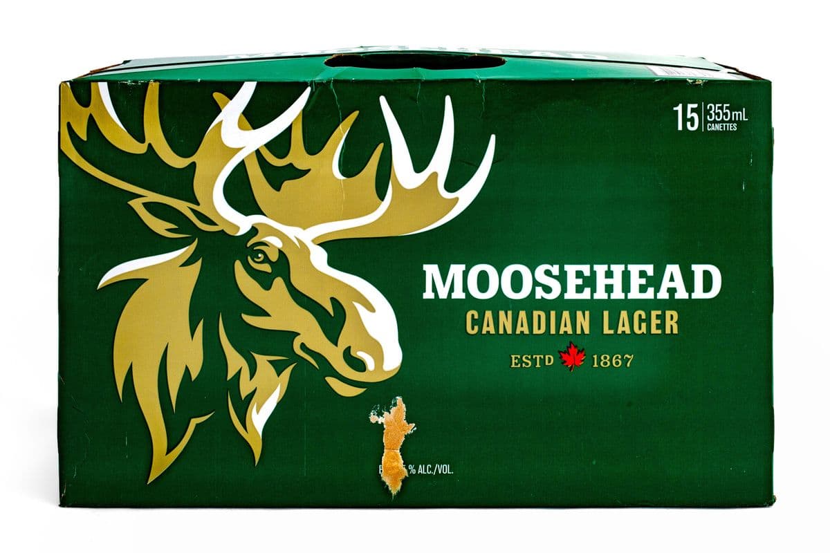 Moosehead lager 15 can (15 x 355ml)