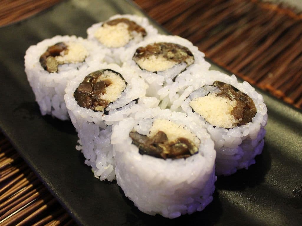 Crunch Shitake B_R (6pcs)