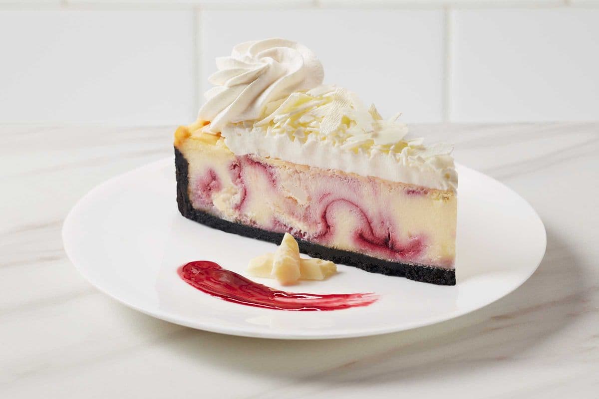 White Chocolate Raspberry Cheesecake (1 pc)