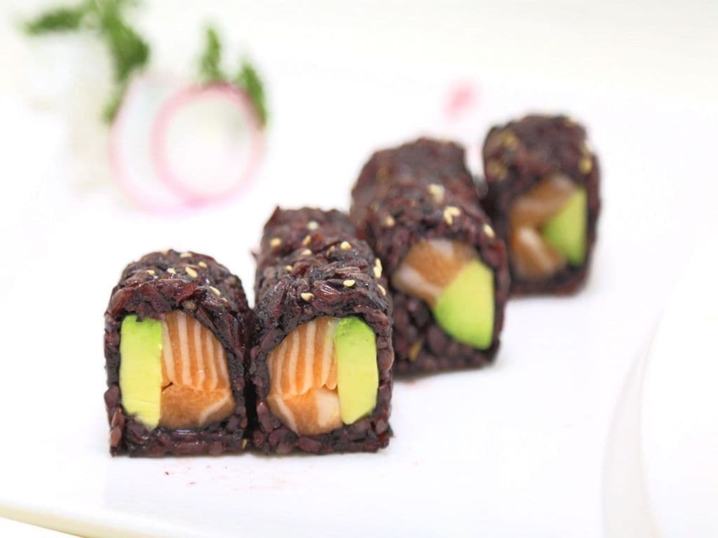 93B brown rice salmon avocado