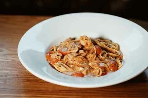 CHICKEN LINGUINI