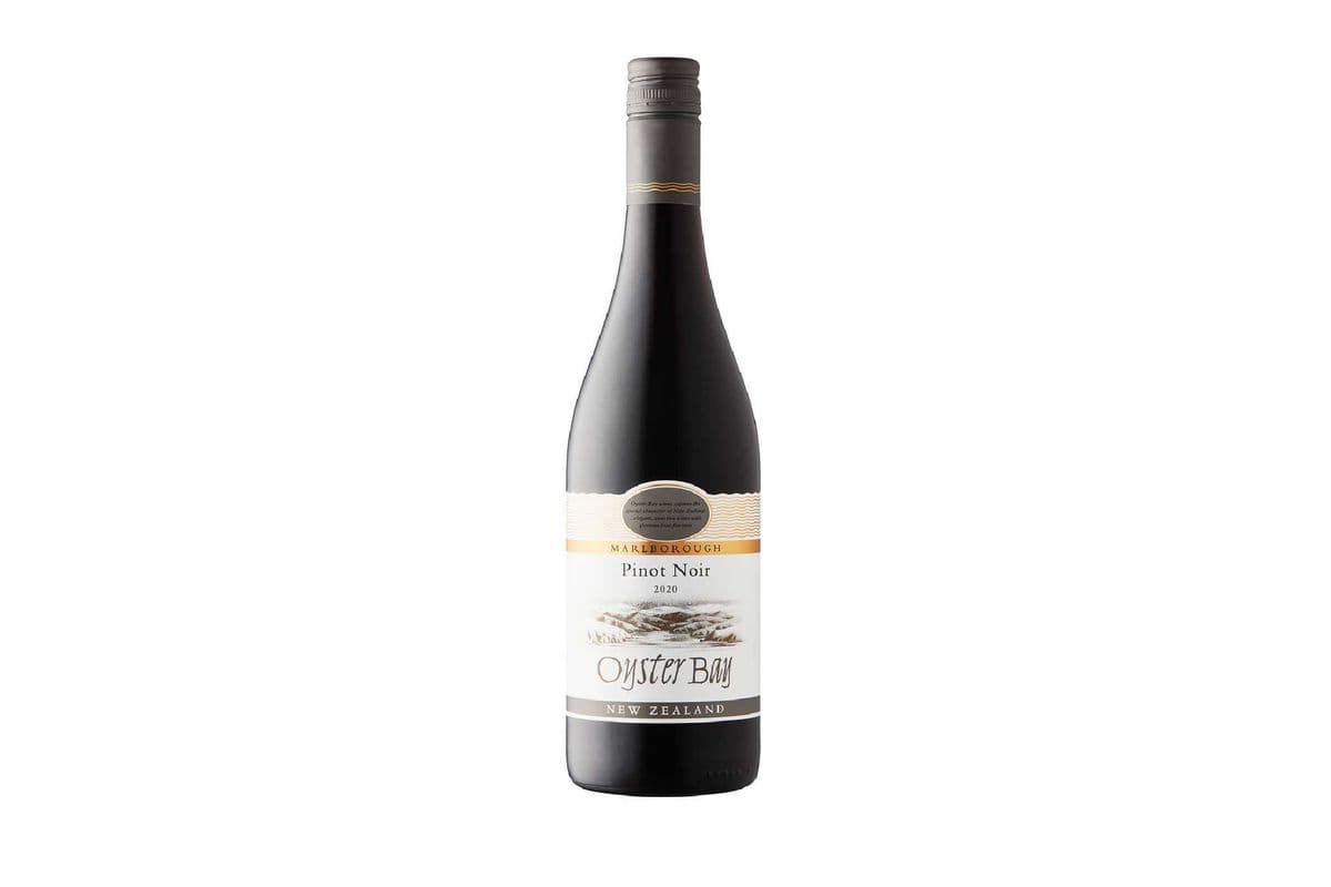 Oyster Bay Pinot Noir - New Zealand (1 x 750 ml)
