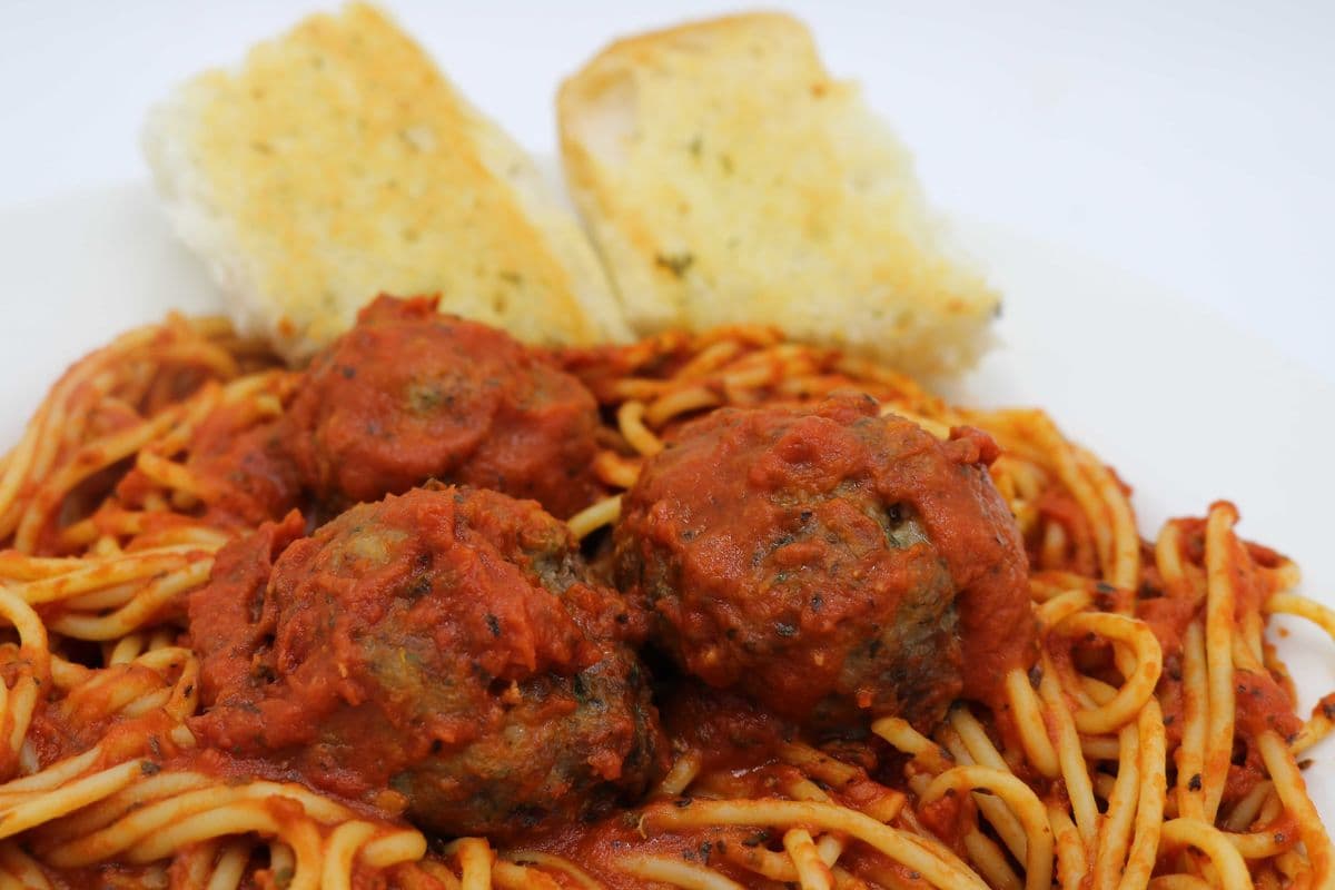 Spaghetti & Meatballs