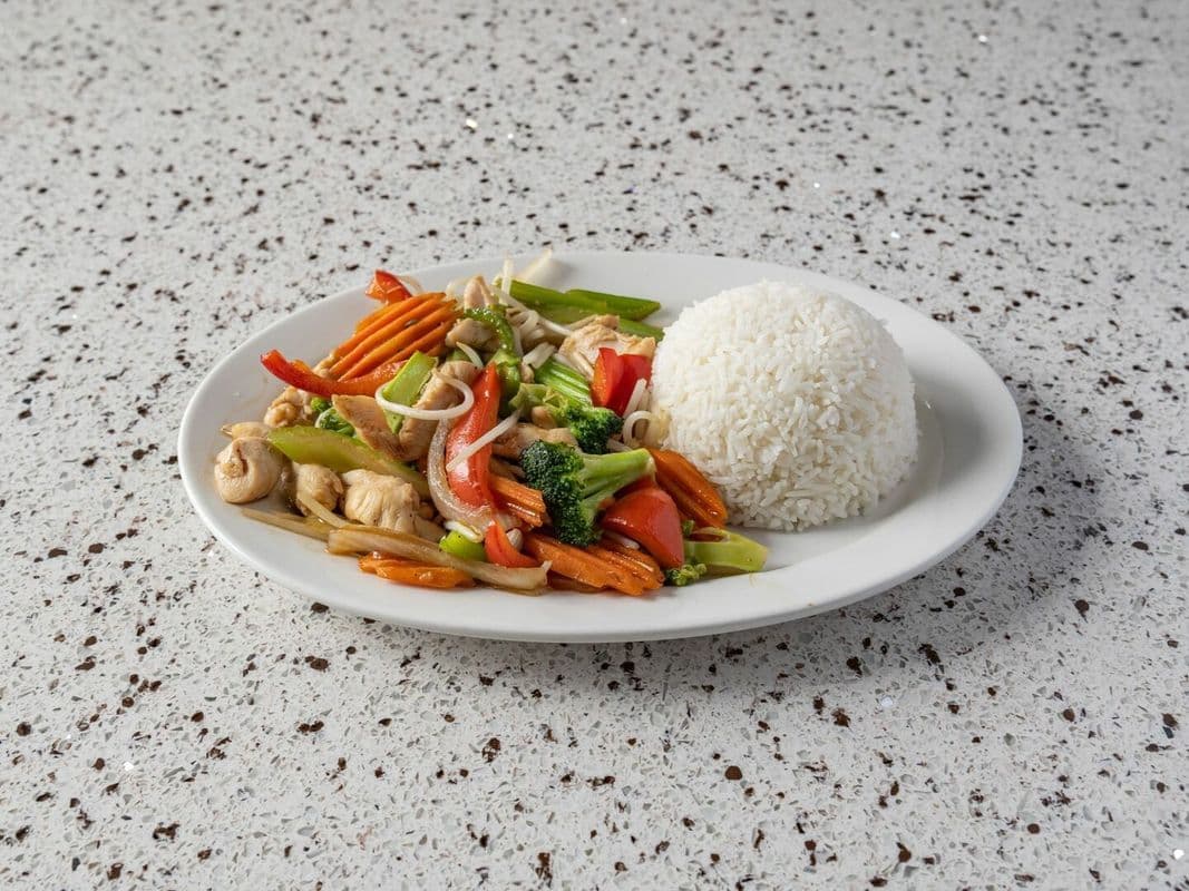 71. Stir Fried Chicken with Vegetables On Steamed Rice