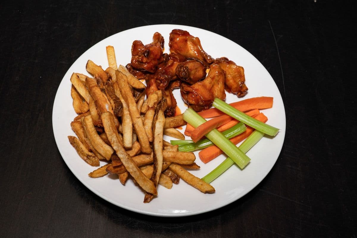 NON-BREADED Wings (1-LB)