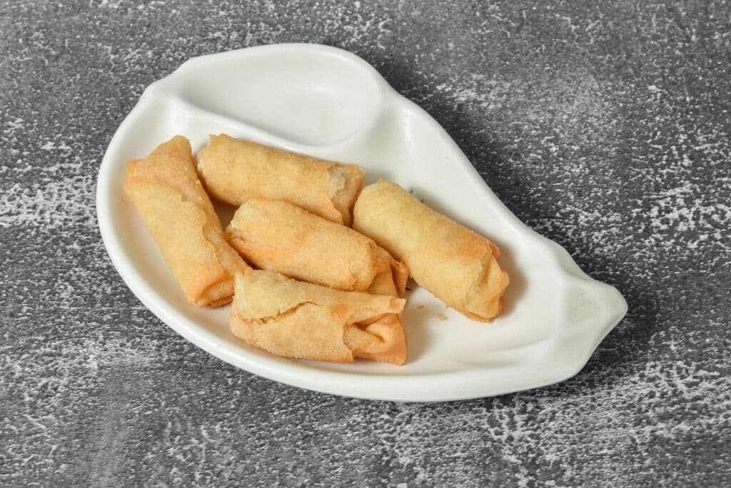 K7. Spring Rolls (5 pcs)