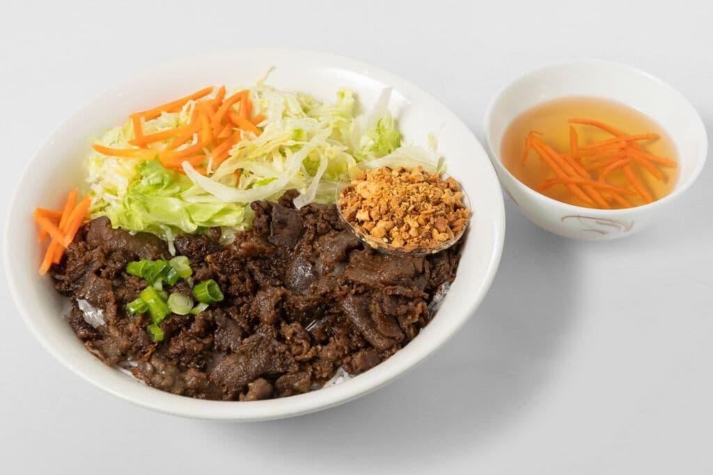V3. Grilled Beef on Rice Vermicelli