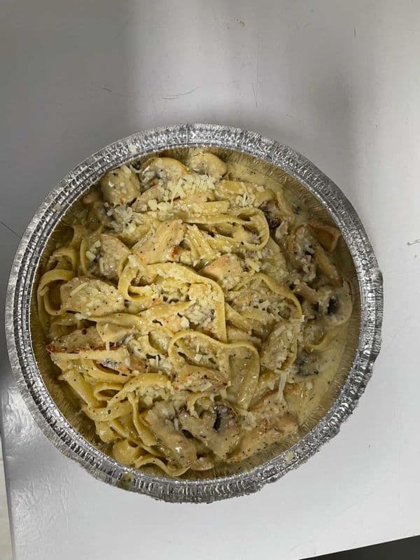 Fettuccine Alfredo with Mushrooms