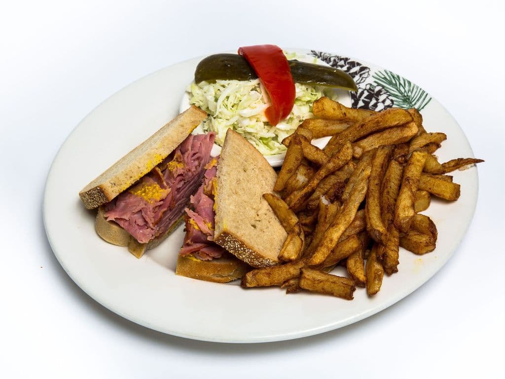 Assiette spéciale déli / Deli  Special Plate