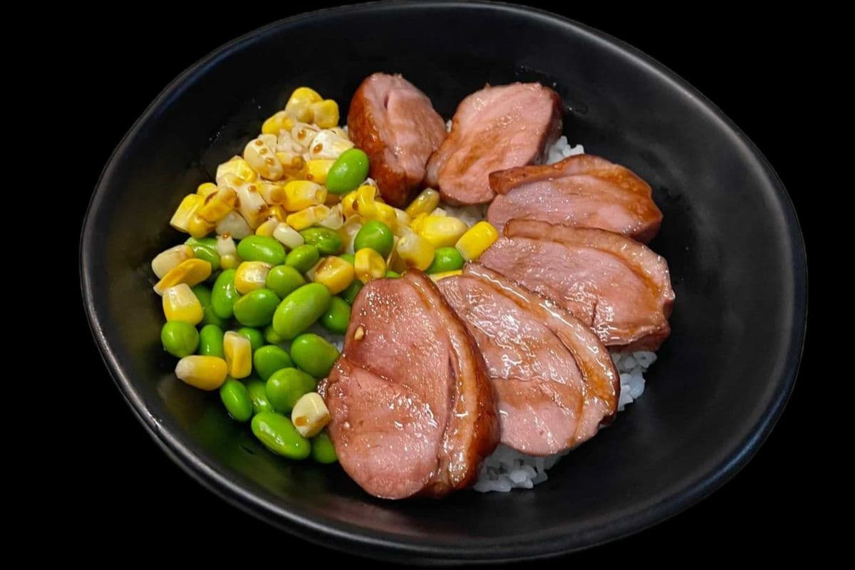 Smoked Duck Breast On Rice 煙燻鴨胸飯