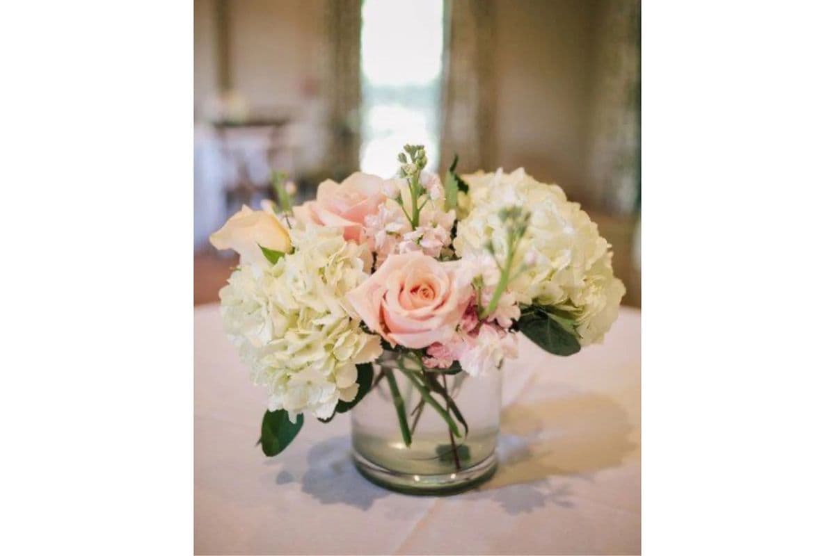 Blushing Love Centerpiece