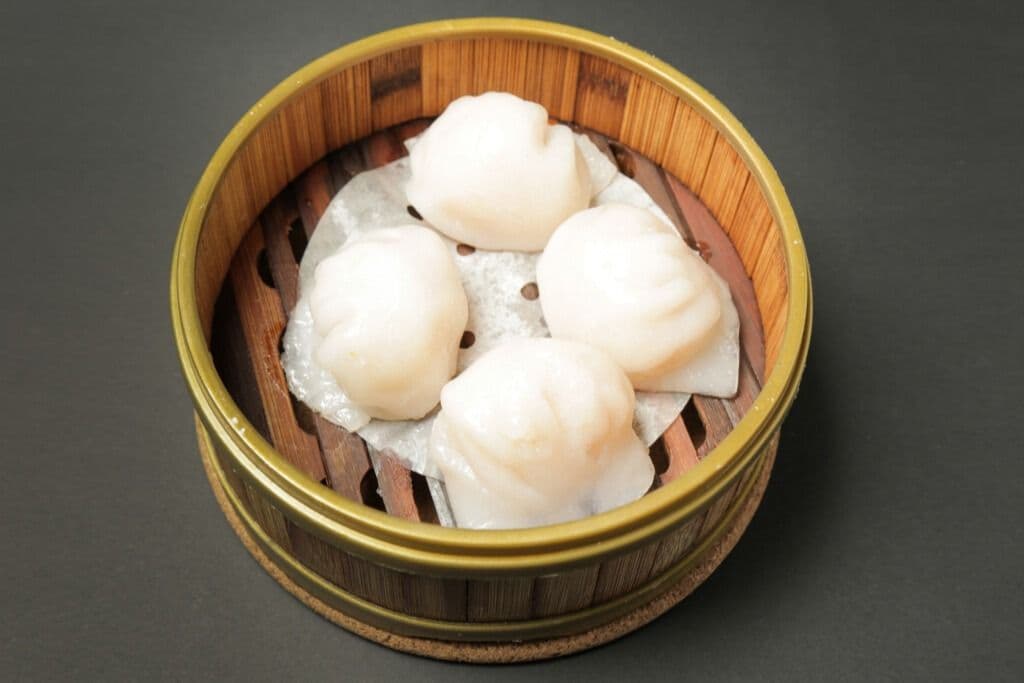 7. Raviolis chinois aux crevettes cuits à la vapeur (4 mcx) / Steamed Shrimp Dumplings (4 pcs) 虾饺