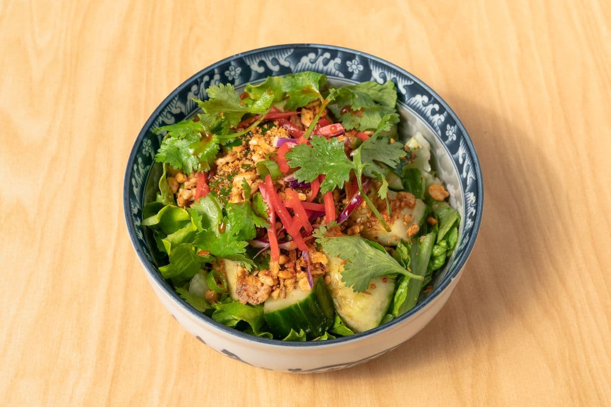 3. Salade de concombres écrasés / Mashed Cucumber Salad
