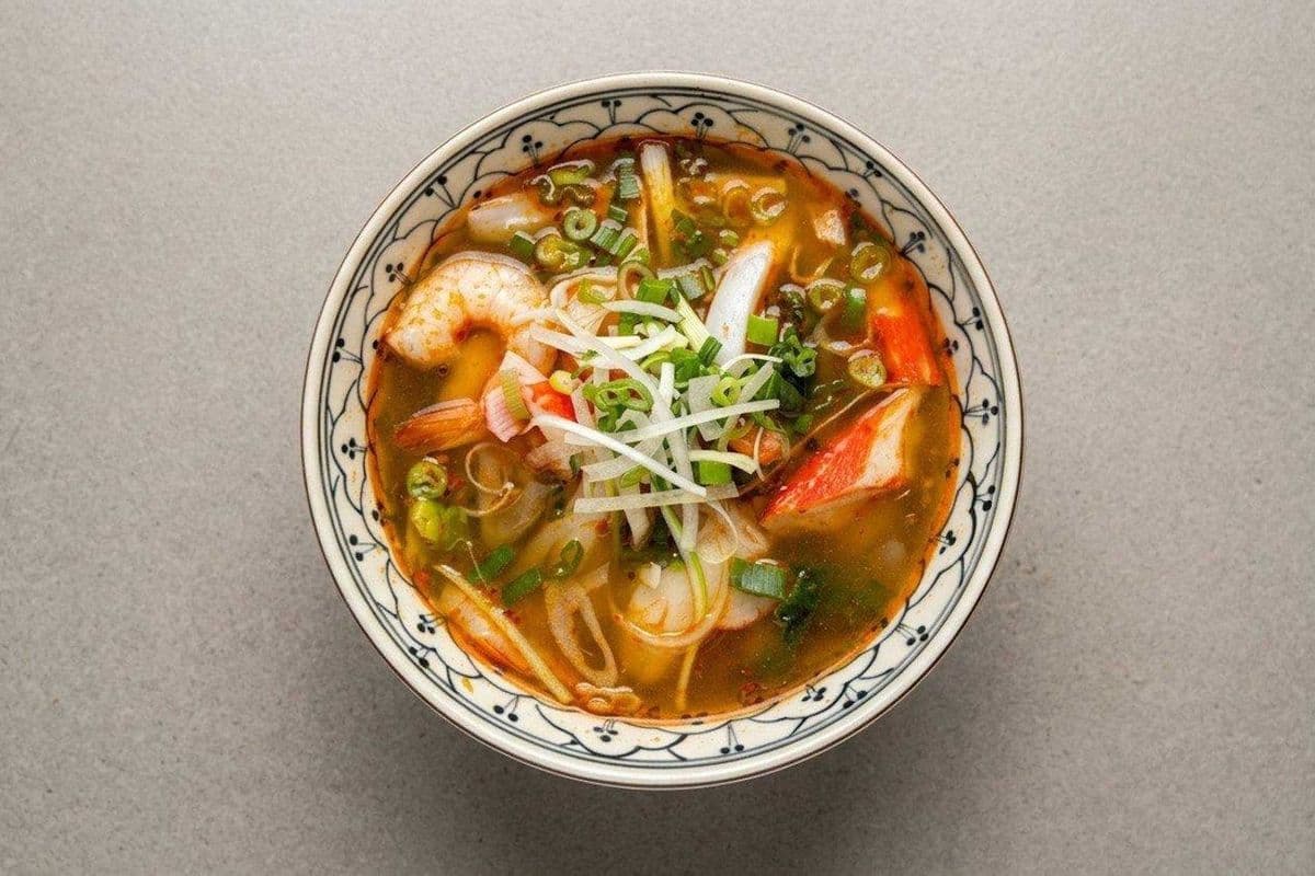 11. Pho Do Bien Rau Cai Sa Te