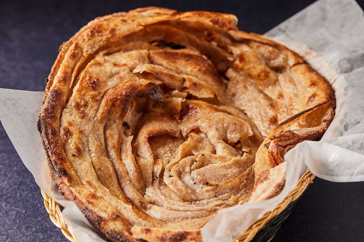 Lachedar Paratha
