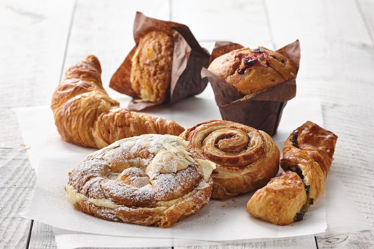 Plateau de muffins et viennoiseries / Muffins and Fresh Pastries Platters